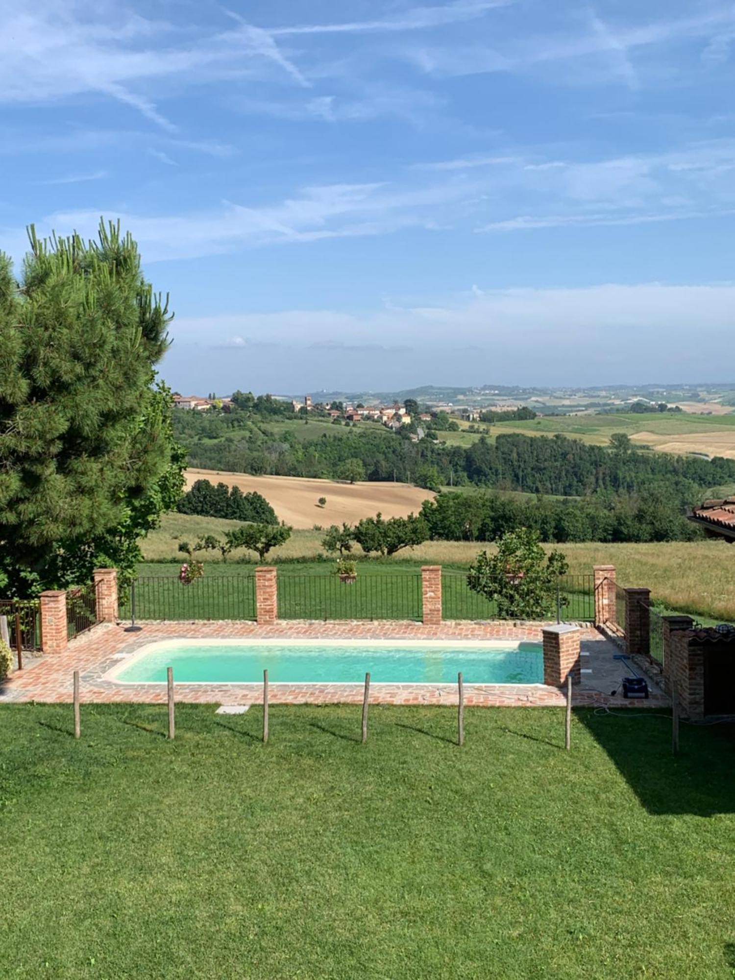 Azienda Agricola Garoglio Davide Alfiano Natta Luaran gambar